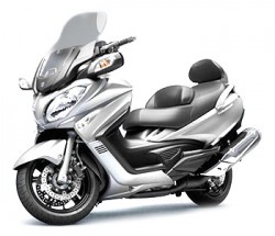 Location scooter paris - Burgman 650